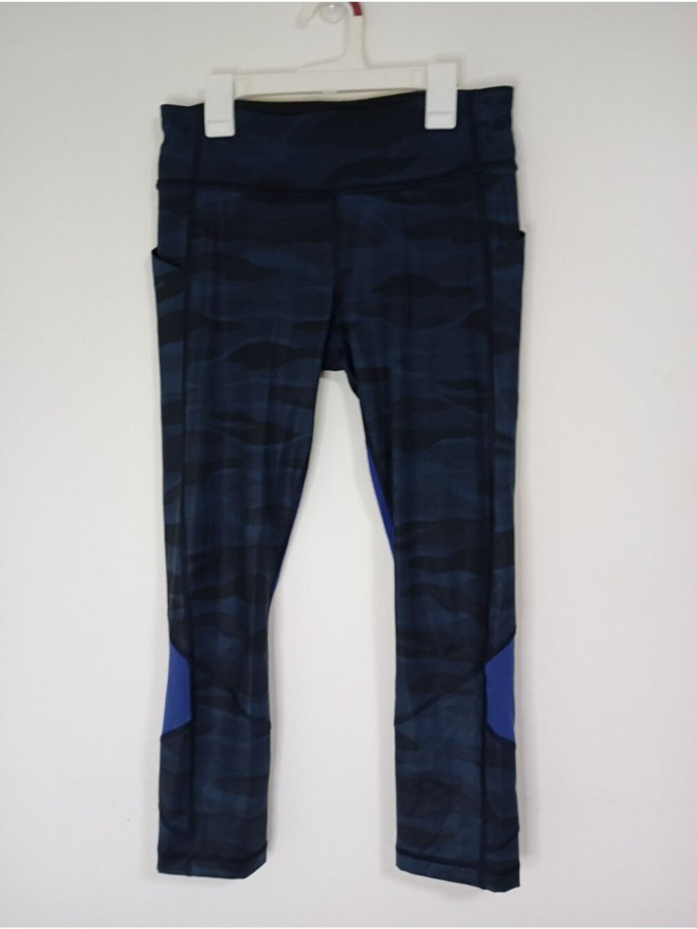 Lululemon Navy Camo Blue High-Waist Leggings With Pockets Size 6
